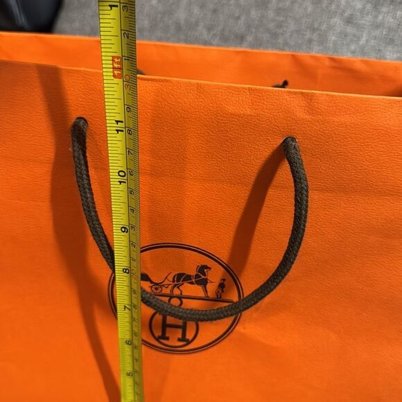 Hermès Orange Gift Box and Bag - Picture 8 of 9